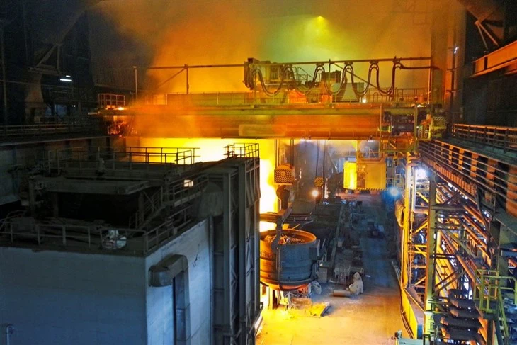 Metal Melting Crane